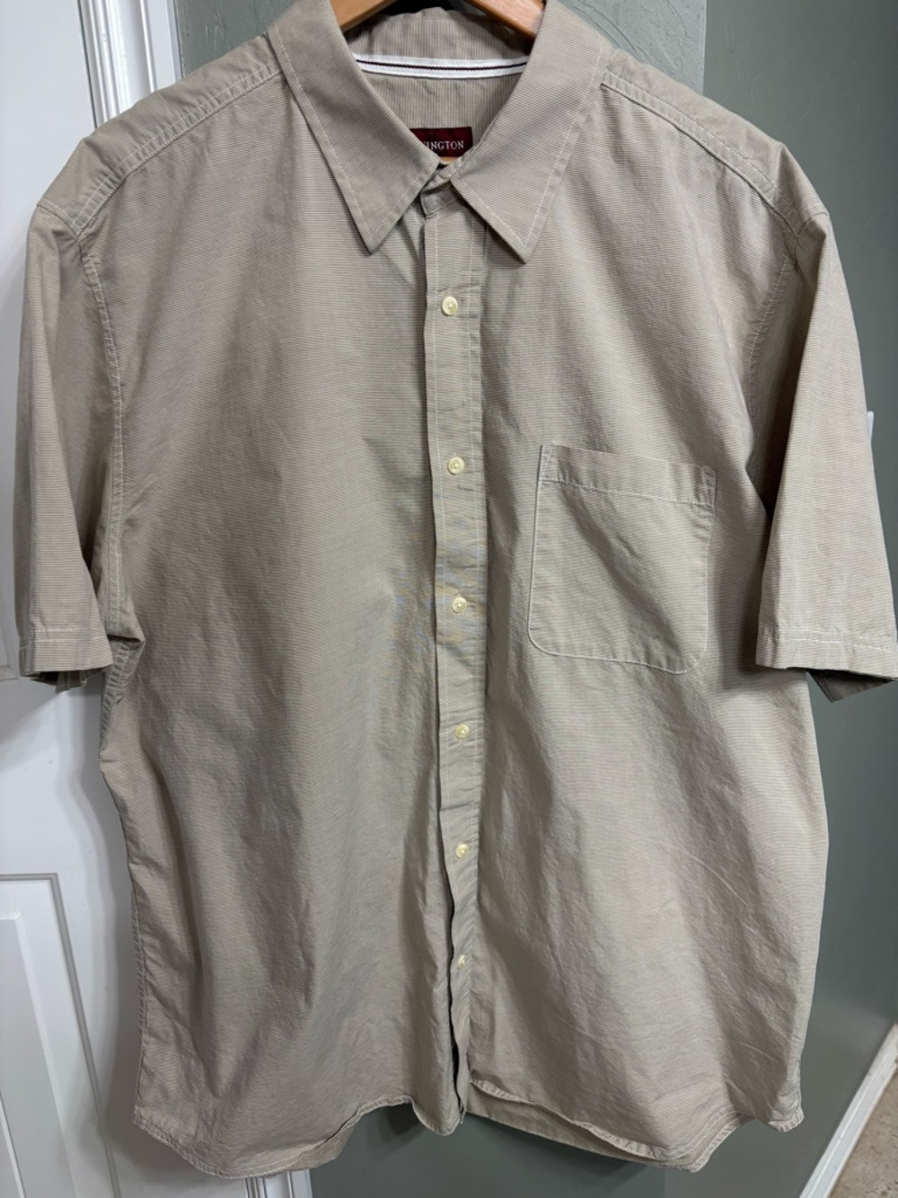 Covington Short-Sleeve Button-Down Shirt in Beige